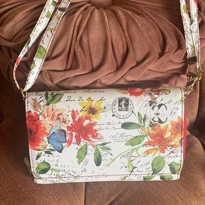Wallet crossbody